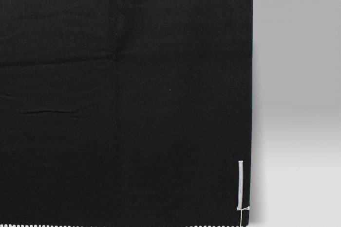 Plaid Hybis nero lana vergine cashmere seta Cecchi e Cecchi