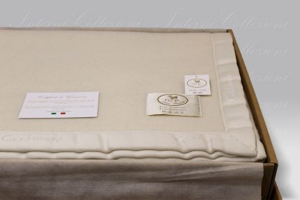 Coperta Xandra cashmere greggio-avorio Co.Bi.