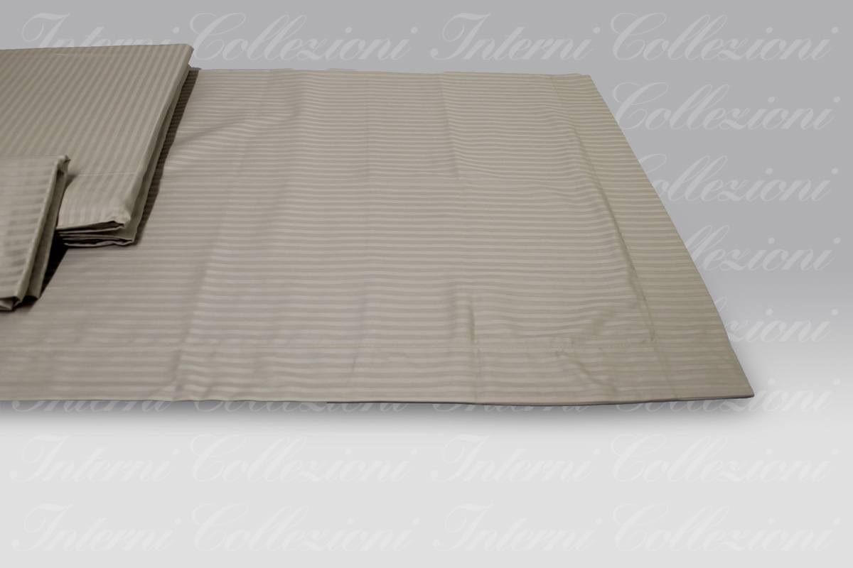 Completo Letto Riga raso sabbia Mirabello Carrara (3) Completo Letto Riga raso sabbia Mirabello Carrara