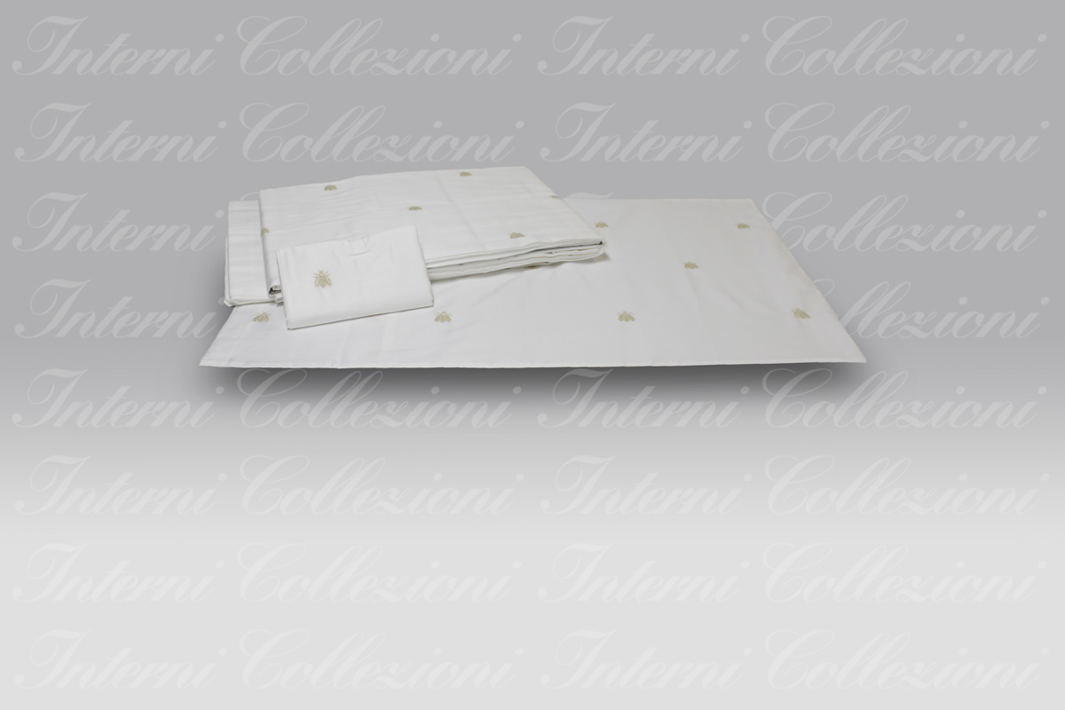 Completo Lenzuola Api Satin bianco ricamo beige Mastro Raphael (1) Completo Lenzuola Api Satin bianco ricamo beige Mastro Raphael