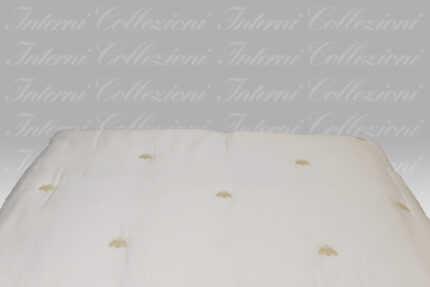 Quilt Api Satin bianco ricamo beige Mastro Raphael